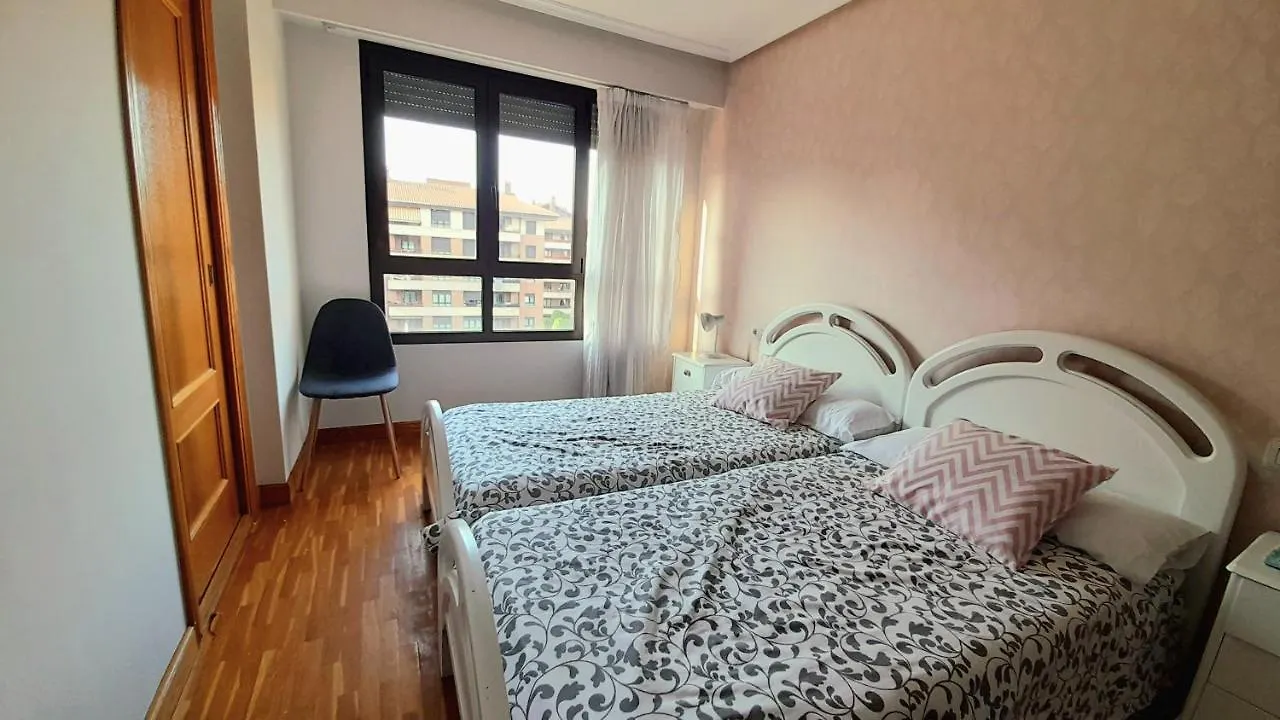 Zuberoa- Vistas, Terraza Y Parking Appartement Zarautz