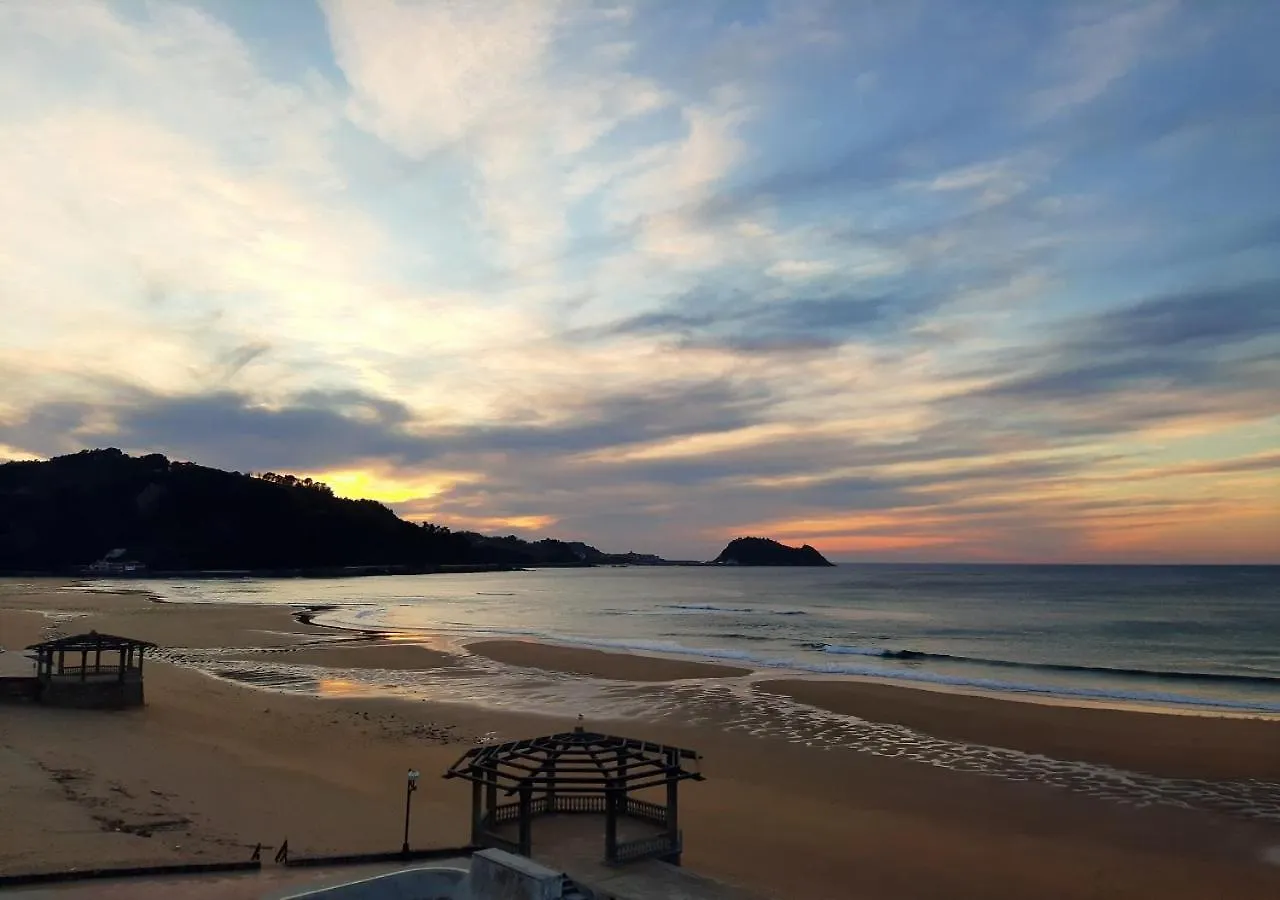 Zuberoa- Vistas, Terraza Y Parking Appartement Zarautz
